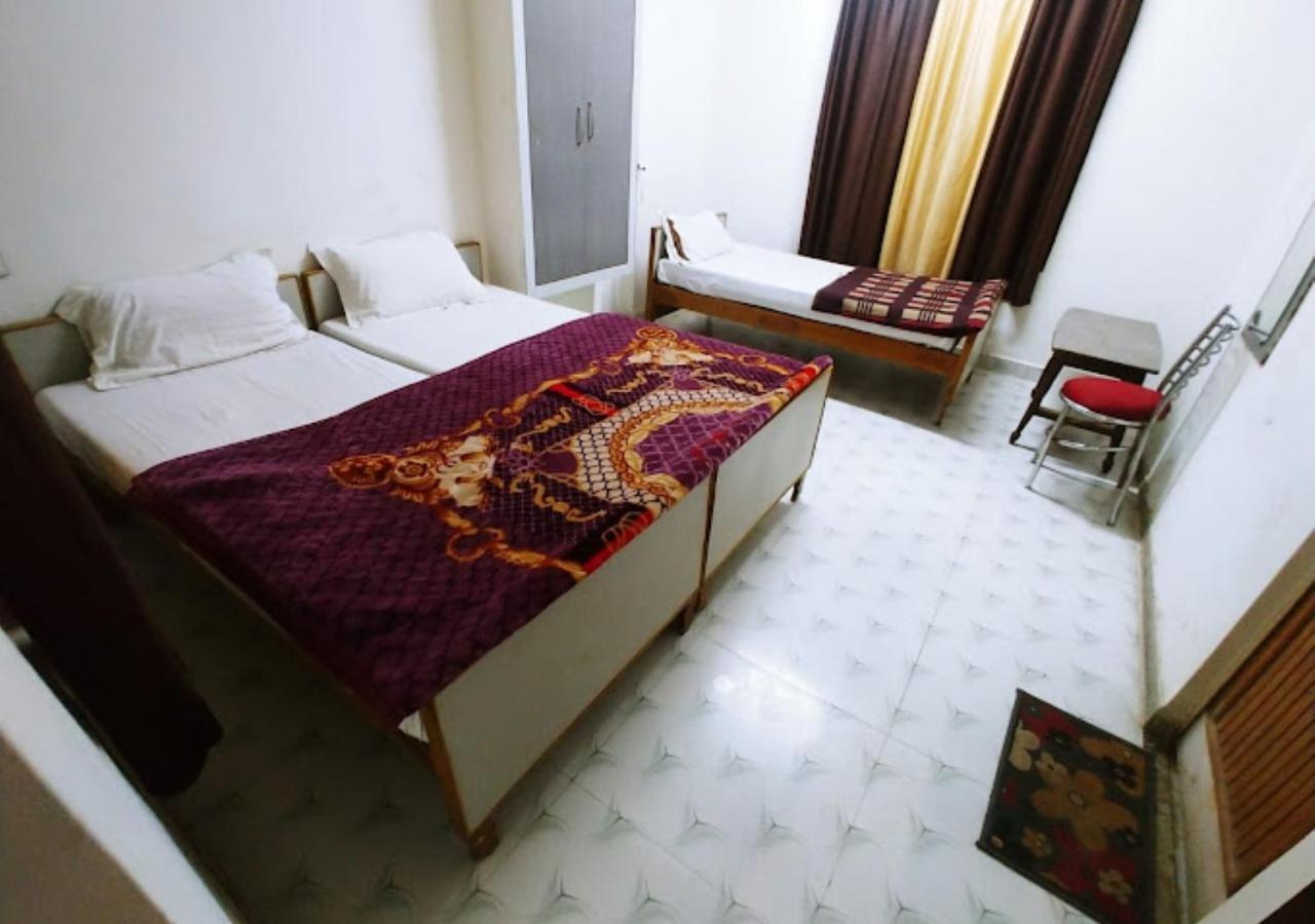 Roshan Hotel 2*