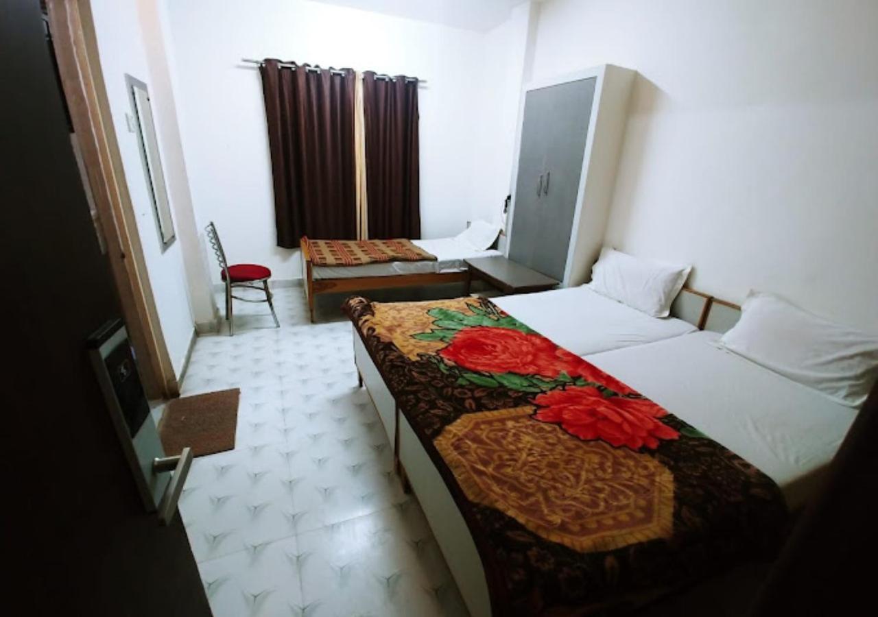 Roshan Hotel Varanasi