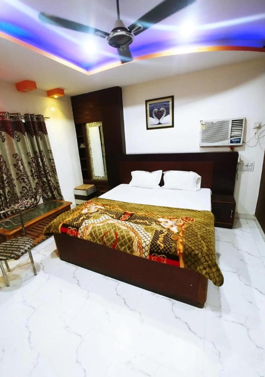 Roshan 2* Varanasi